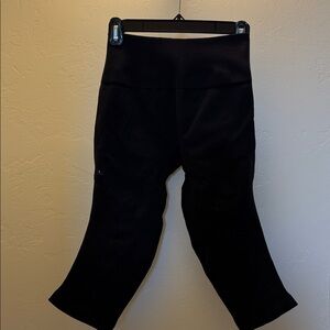 Lululemon Black Active Capri Leggings